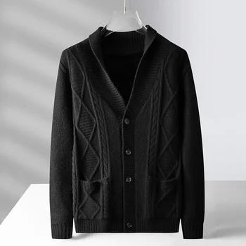 жилетка Луксозен висококачествен вязаный мъжки с ревера с форма на диамант, есенно-зимния моден корейски пуловер, мъжки ежедневни пуловер, палто