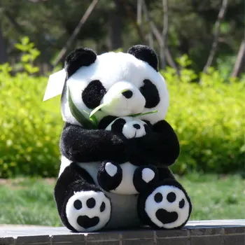 Меки плюшени 35 см сидячая поза бамбук панда в ръцете на детска пандой плюшен чудесна играчка панда мека кукла подарък w2357 0