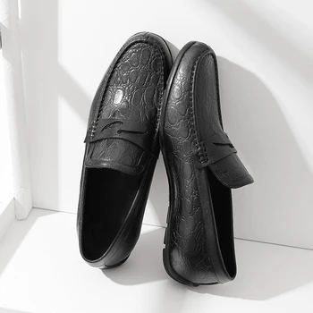 Серията обувки на точки; мъжки ежедневни обувки на равна неплъзгащи подметки; обувки от телешка кожа с горния слой; дишащи обувки без стягане; мъжки oxfords в британски стил